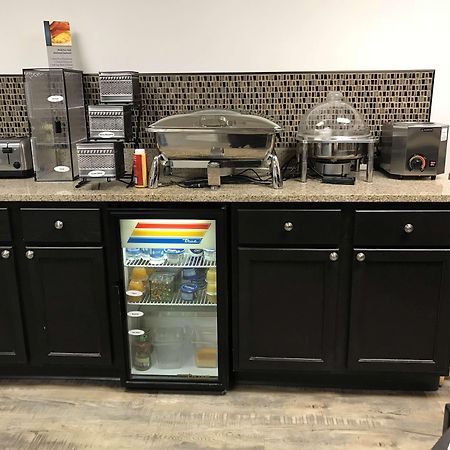 ホテル ベストウェスタン ブルックフィールド Brookfield エクステリア 写真
